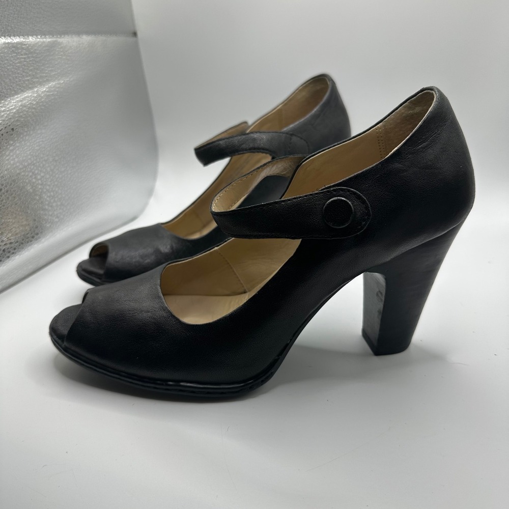 Born Black Leather Mary Jane Peep Toe Block Heels Pumps W31041 Size 9 / 40.5